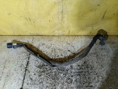 Заливная горловина топливного бака на Toyota Noah ZRR70G 3ZR-FAE Фото 3