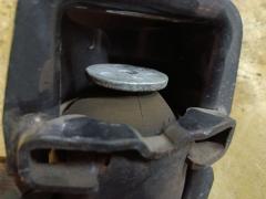 Подушка двигателя 12305-37050 на Toyota Noah ZRR70G 3ZR-FAE Фото 5