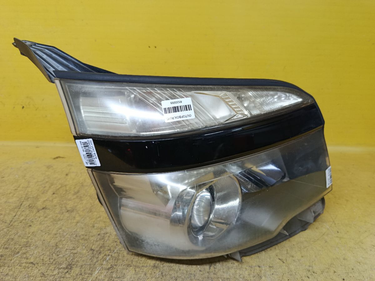 Фара 28-225 28-225 на Toyota Voxy ZRR70G Фото 3