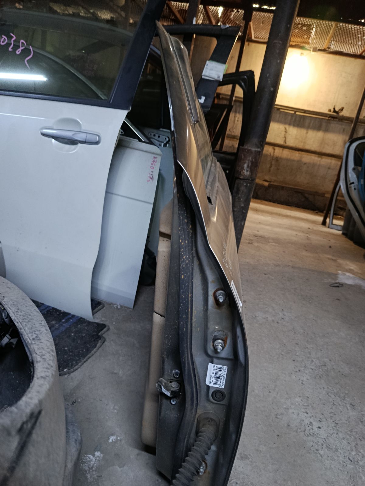 Дверь боковая на Nissan Bluebird Sylphy QG10 Фото 12
