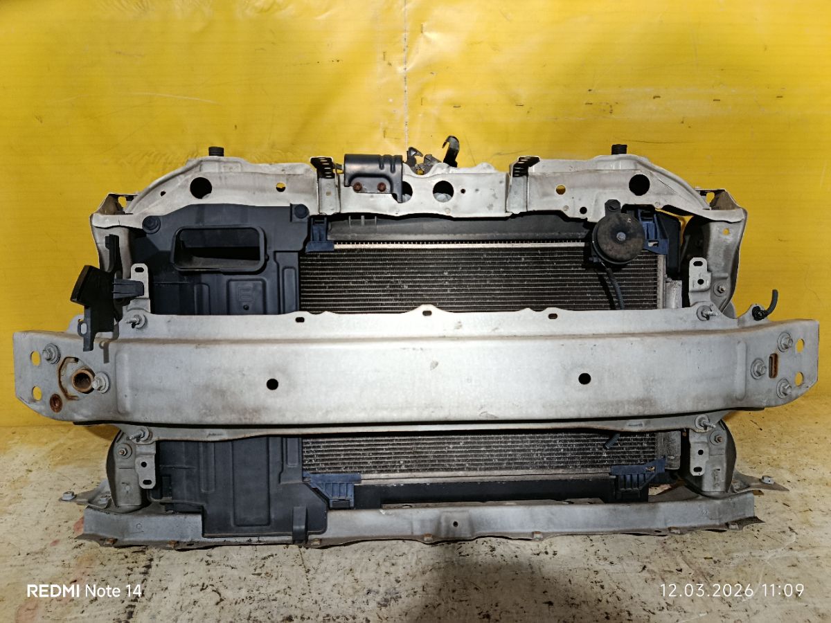 Телевизор на Toyota Vitz KSP130 1KR-FE Фото 2