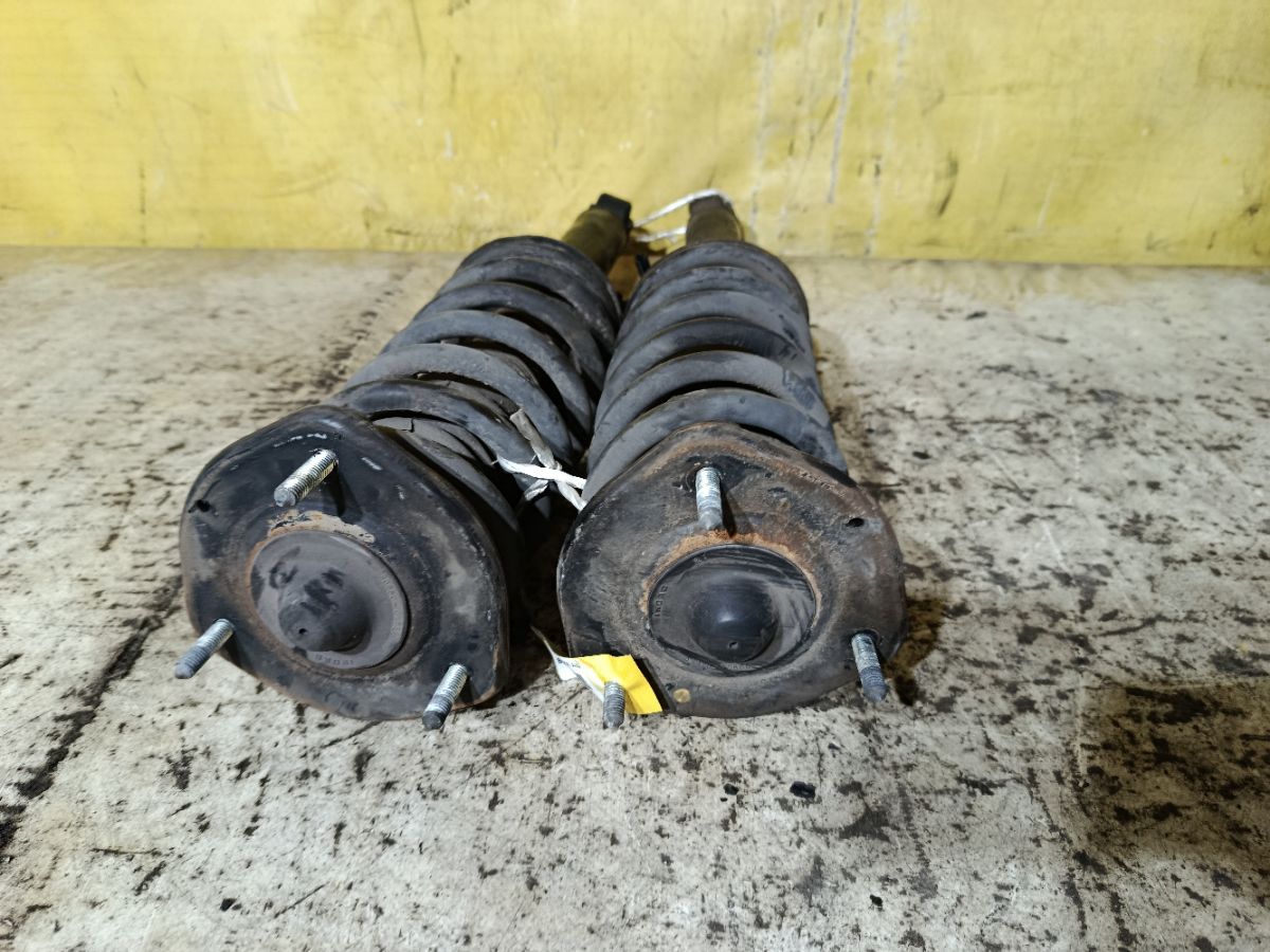 Стойка амортизатора на Toyota Crown JZS171 1JZ-FSE Фото 5