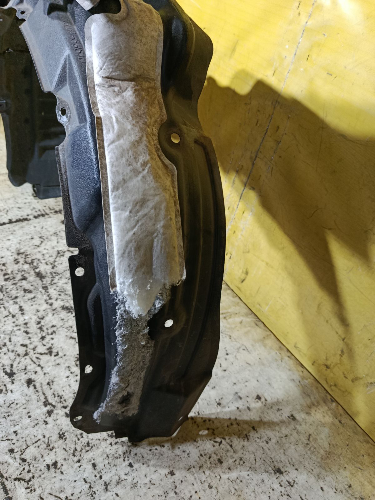 Подкрылок 53876-28211 на Toyota Estima ACR50W 2AZ-FE Фото 5