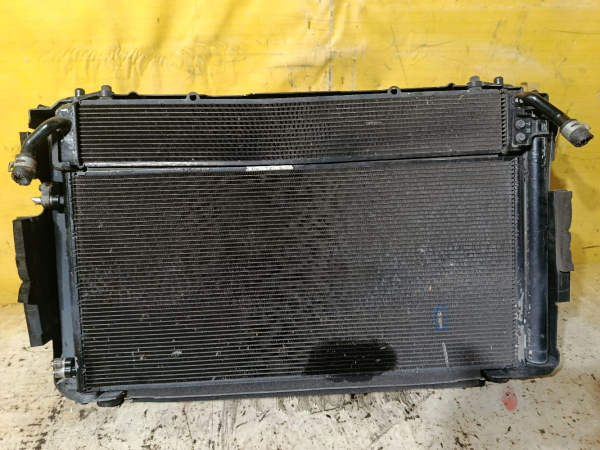 Радиатор ДВС на Toyota Estima Hybrid AHR20W 2AZ-FXE Фото 3