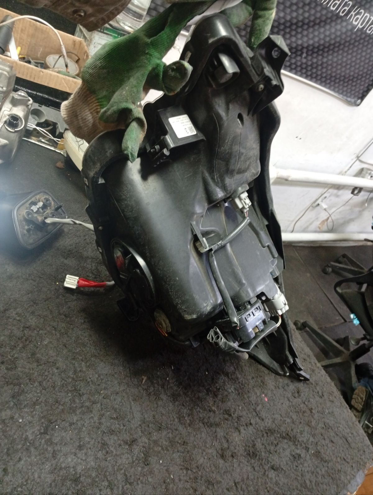 Фара 52-275 52-275,81110-52J90 на Toyota Ractis NCP120 Фото 8