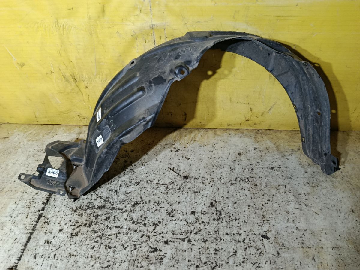 Подкрылок 53875-52270 на Toyota Ractis NCP120 Фото 3