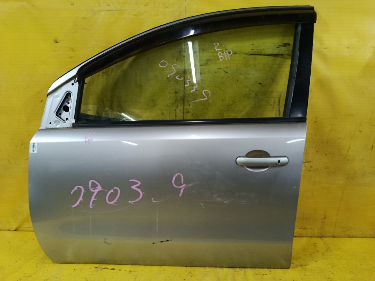 Дверь боковая на Nissan Note E11 Фото 3