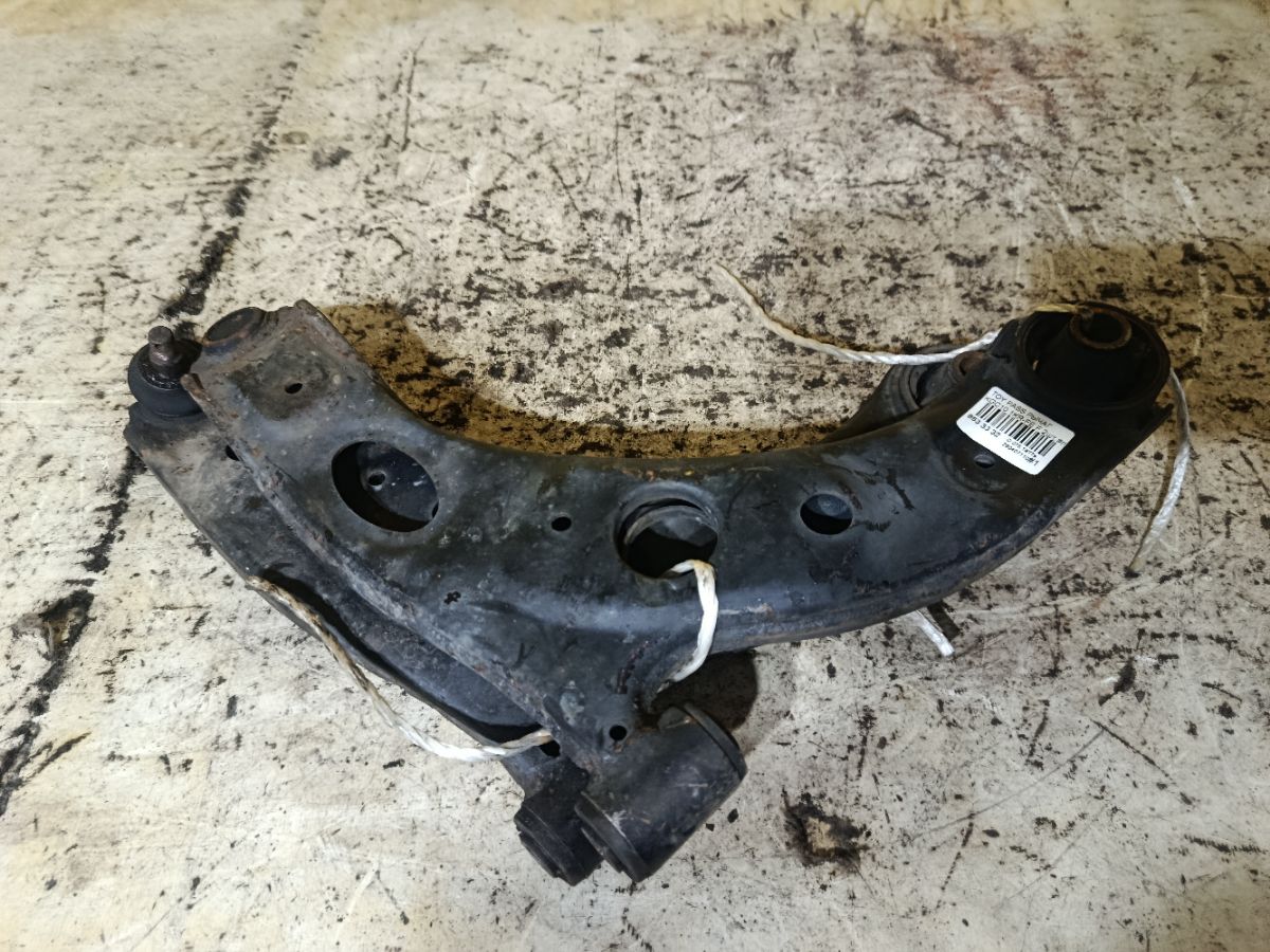 Рычаг на Toyota Passo KGC10 1KR-FE Фото 5