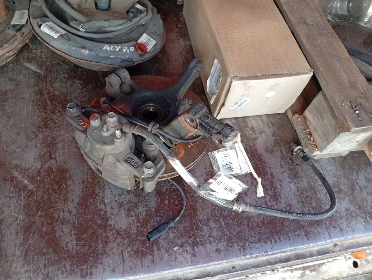 Ступица на Nissan Note E11 HR15DE Фото 5