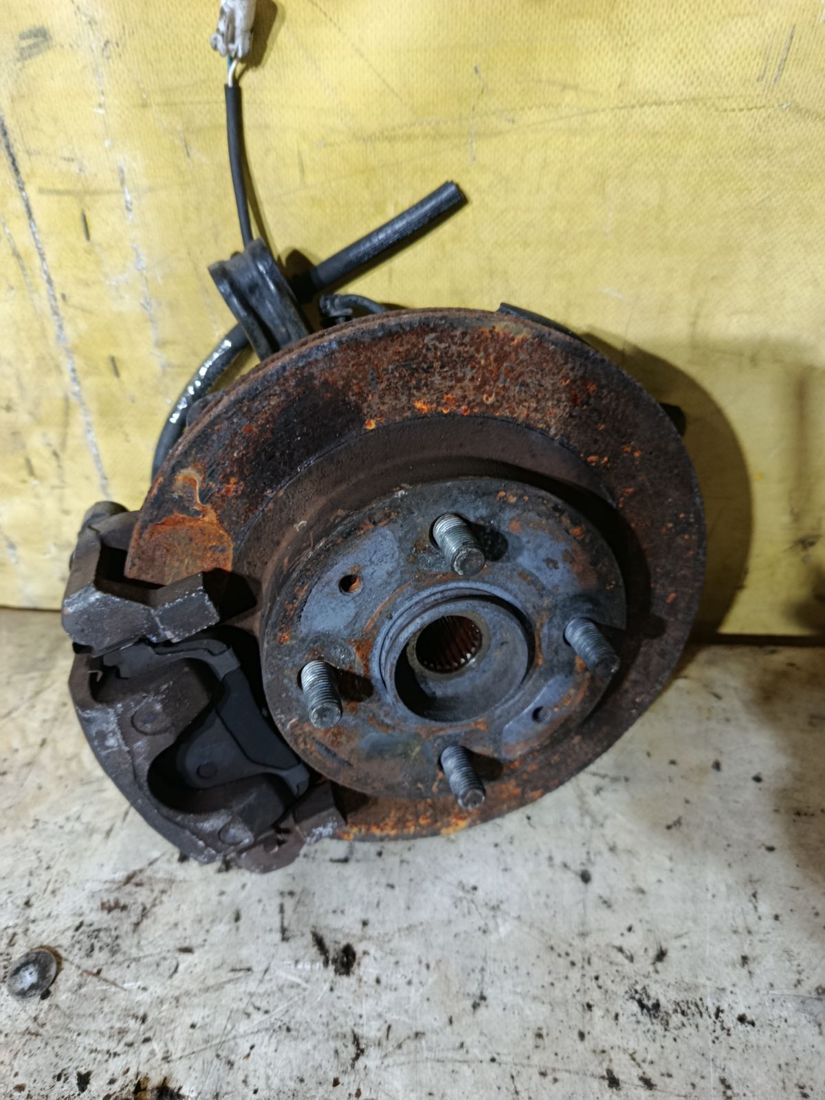 Ступица на Toyota Passo KGC10 1KR-FE Фото 4