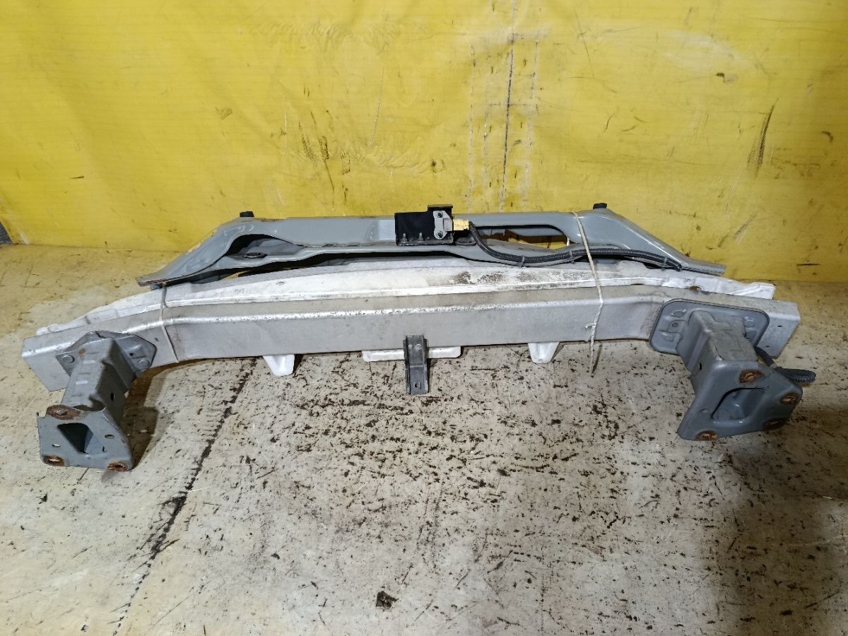 Жесткость бампера на Nissan Note E11 Фото 4