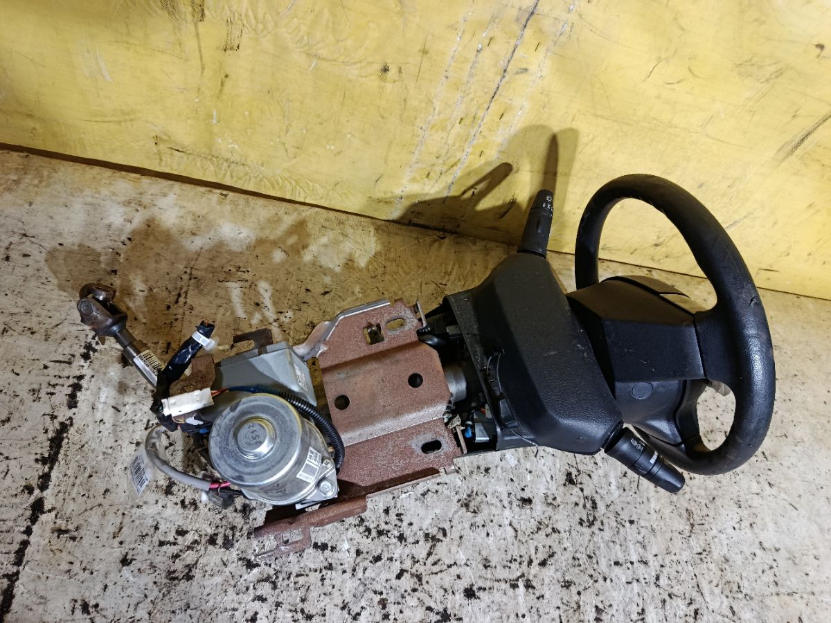 Рулевая колонка на Nissan Note E11 Фото 2