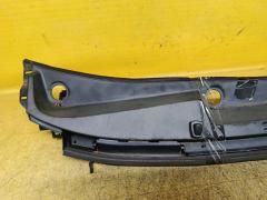 Решетка под лобовое стекло 55708-B2260 на Daihatsu Move LA150S Фото 3