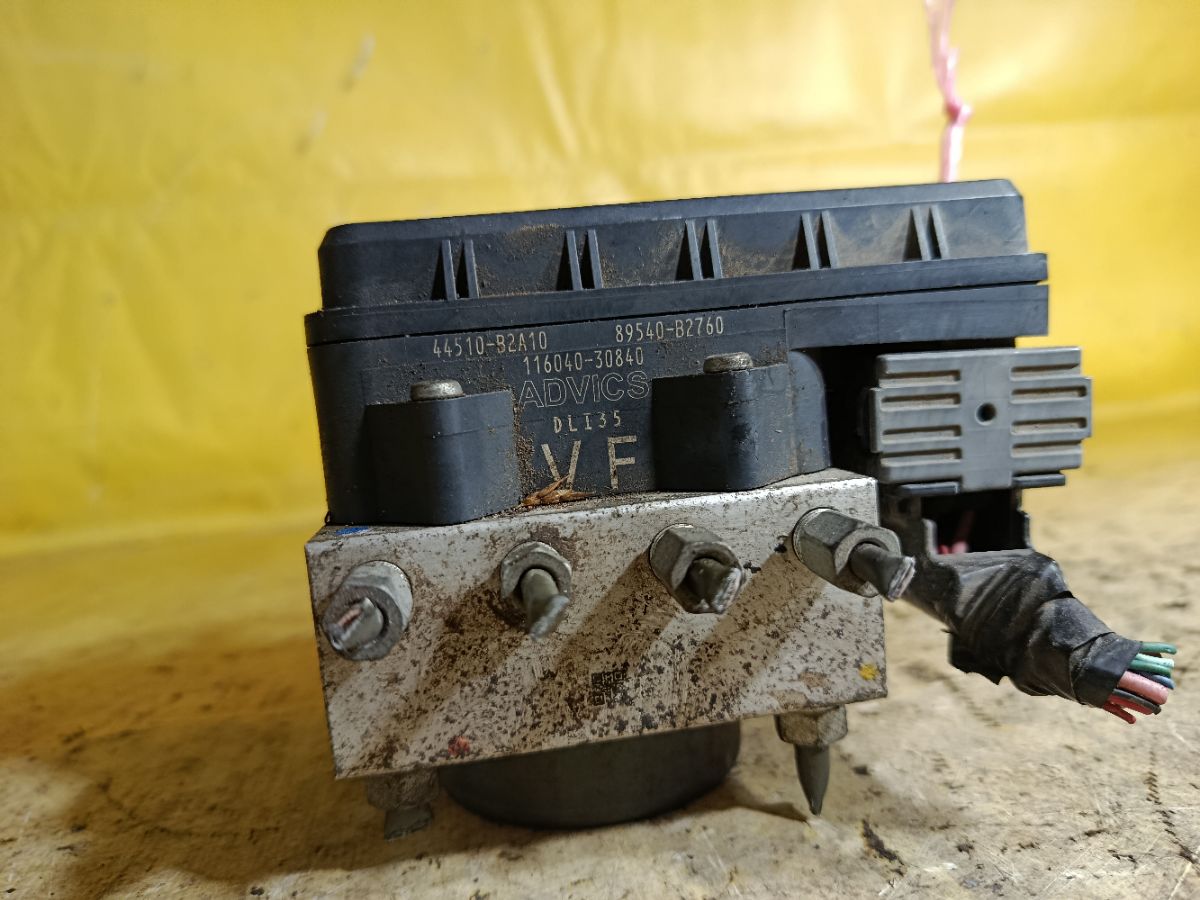 Блок ABS 44510-B2A10, 89540-B2760 на Daihatsu Move LA100S KF-VE Фото 3
