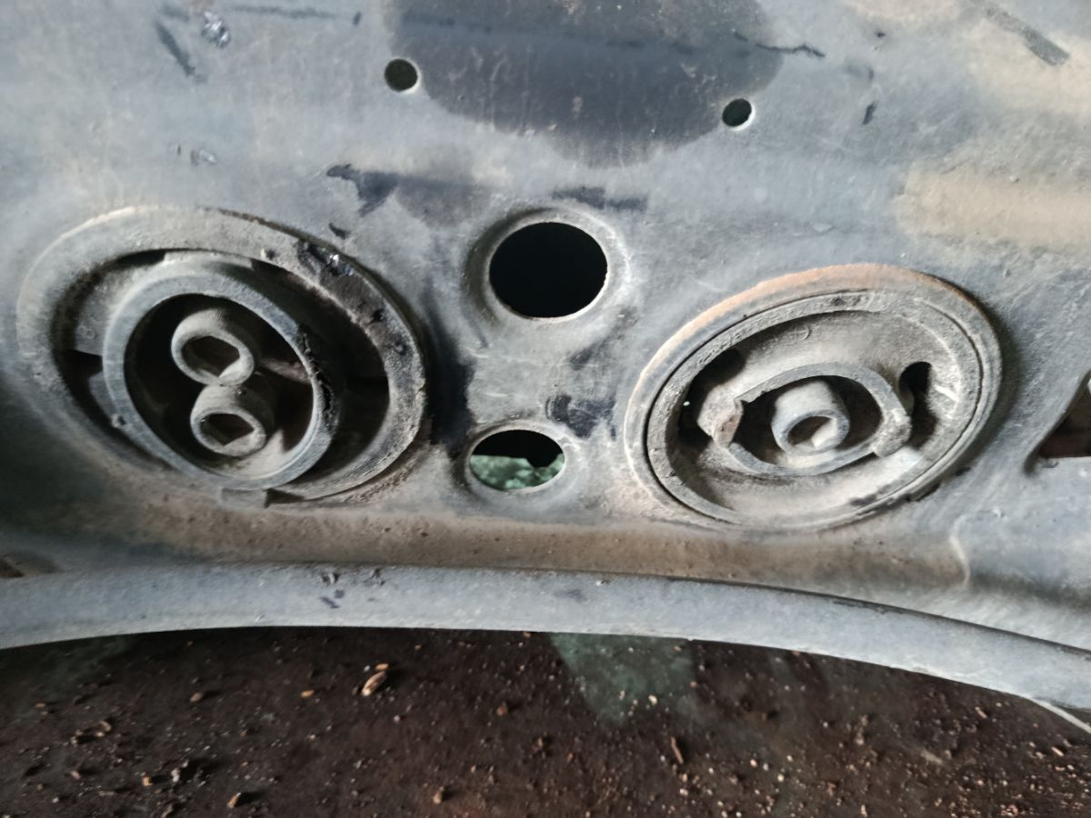 Балка подвески 51206-30080 на Toyota Crown GRS182 3GR-FSE Фото 6