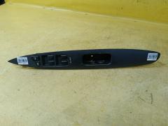 Блок упр-я стеклоподъемниками на Toyota Ist NCP60 84040-52011  84040-52010, Переднее Правое расположение