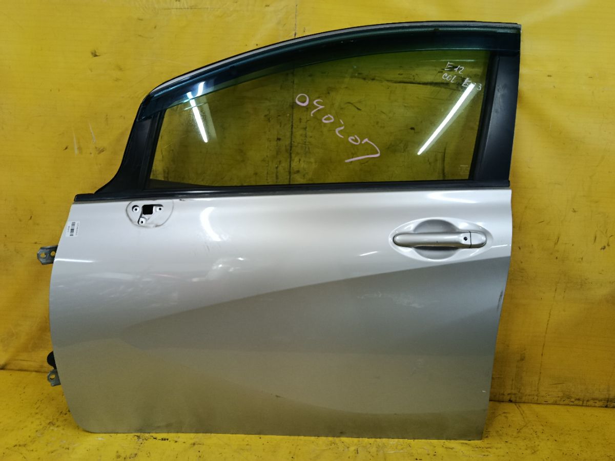 Дверь боковая на Nissan Note E12 Фото 1