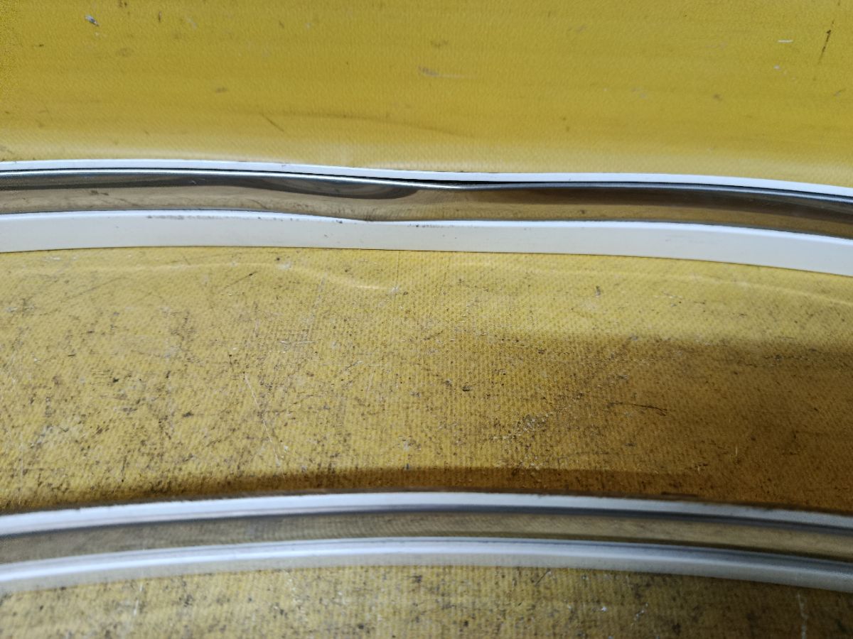 Молдинг на дверь на Toyota Crown GRS182 Фото 5