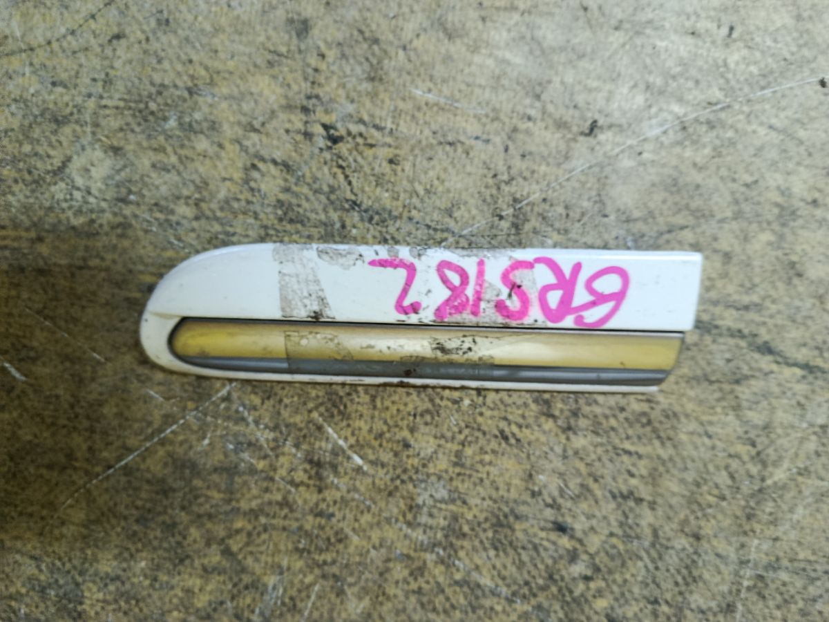 Молдинг на дверь на Toyota Crown GRS182 Фото 8