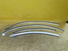 Молдинг на дверь на Toyota Crown GRS182 Фото 2
