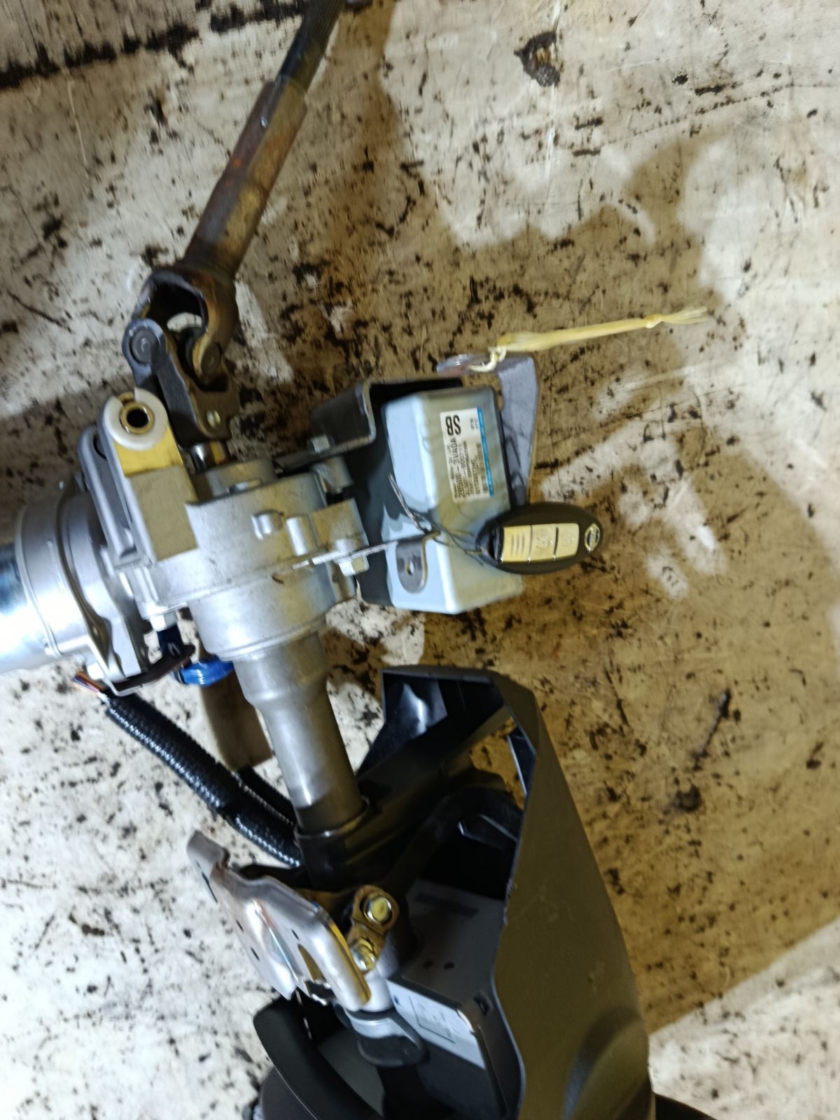 Рулевая колонка на Nissan Note E12 Фото 3