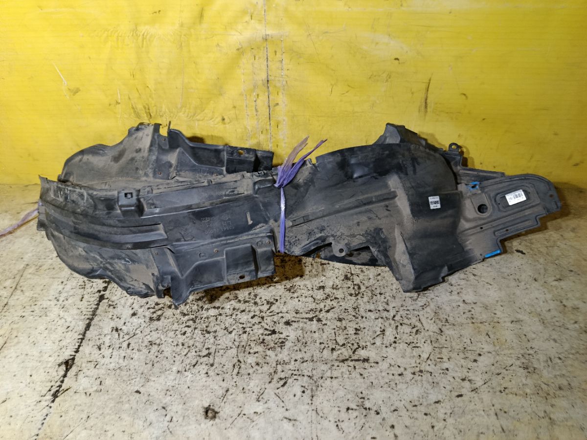 Подкрылок на Nissan X-Trail NT30 QR20DE Фото 2