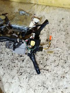 Рулевая колонка на Toyota Voxy ZRR70G Фото 4