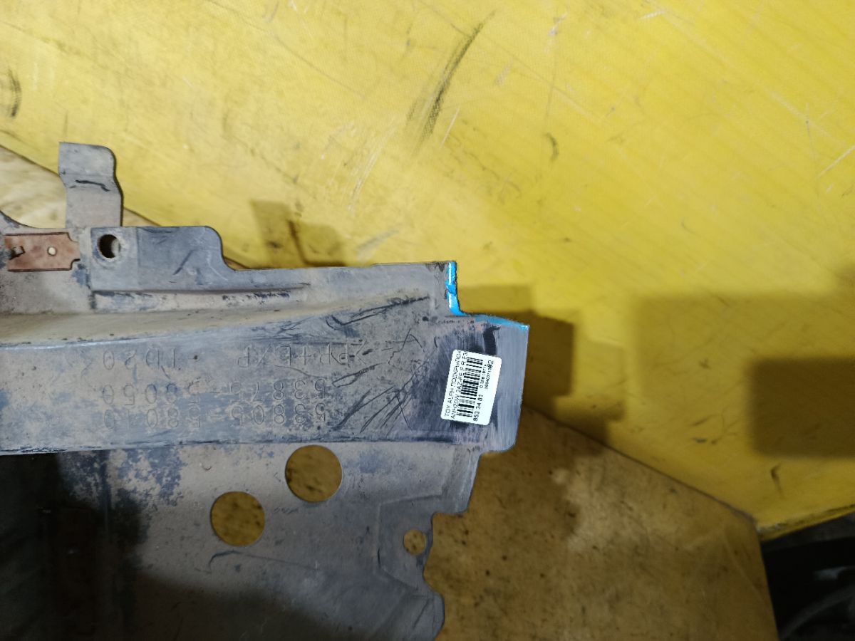 Подкрылок 53805-58040 на Toyota Alphard ANH20W 2AZ-FE Фото 4