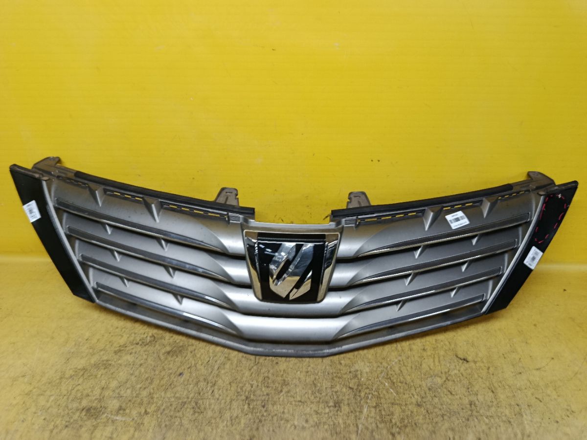 Решетка радиатора 53101-58120, 75301-58060 на Toyota Alphard ANH20W Фото 2