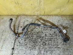 Заливная горловина топливного бака 77201-44191 на Toyota Isis ANM10G 1AZ-FSE Фото 3