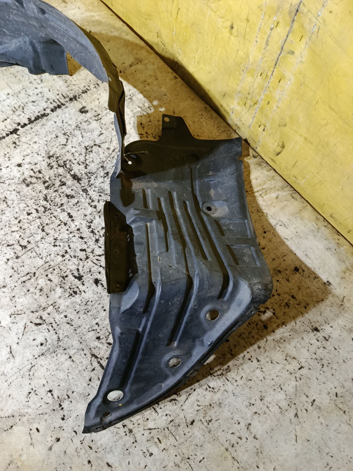 Подкрылок 63844-9Y000 на Nissan Teana TNJ31 QR25DE Фото 7