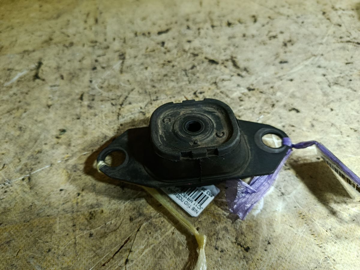 Подушка двигателя на Nissan Tiida JC11 MR18DE Фото 3