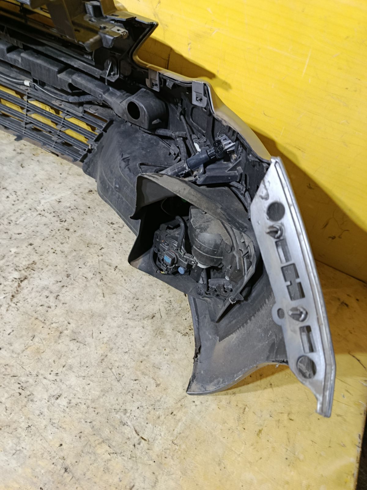 Бампер 06396-091ISMO03 на Peugeot 308 Фото 14