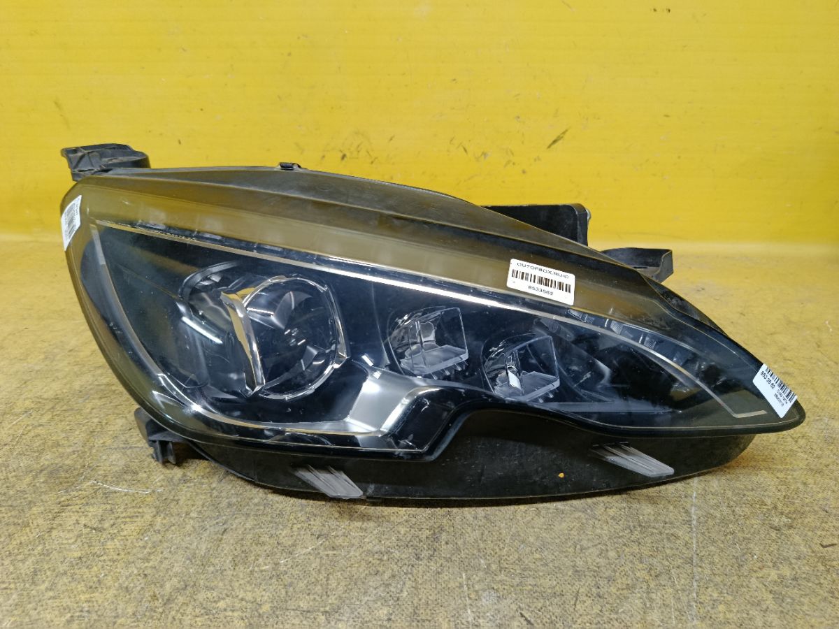 Фара на Peugeot 308 Фото 3