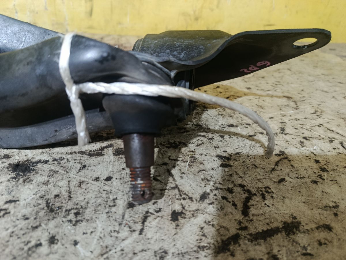 Рычаг на Honda Fit Shuttle GP2 LDA Фото 3