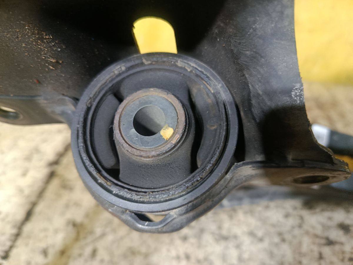 Рычаг на Honda Fit Shuttle GP2 LDA Фото 4