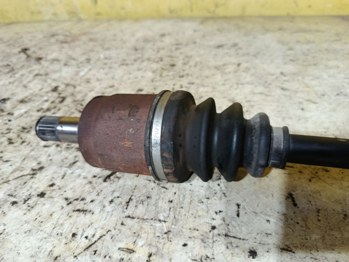 Привод на Honda Fit Shuttle Hybrid GP2 LDA Фото 5