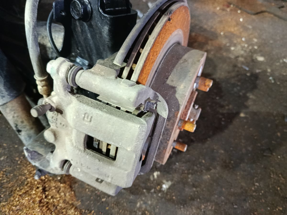 Балка подвески на Nissan X-Trail NT31 MR20DE Фото 3