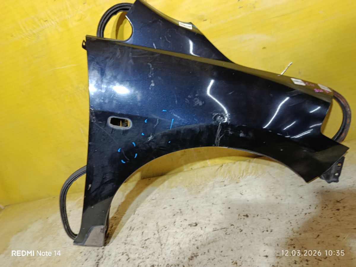 Крыло переднее на Nissan Tiida C11 Фото 1