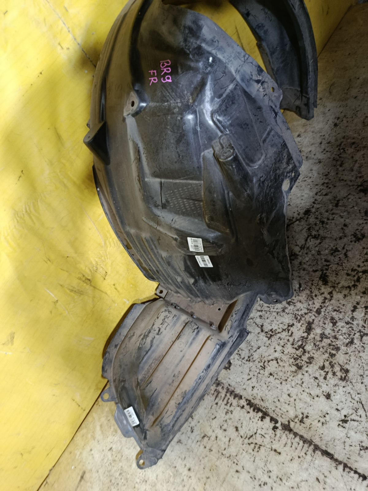 Подкрылок 59110AJ001 на Subaru Legacy Wagon BR9 EJ25 Фото 3