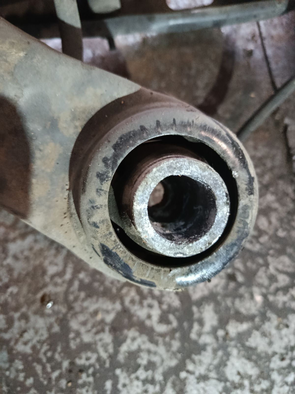 Балка подвески 51206-30080 на Toyota Crown GRS182 3GR-FSE Фото 11