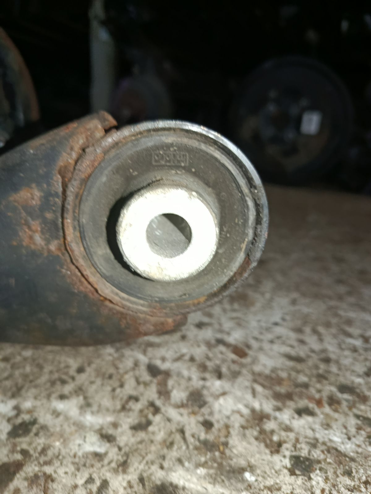 Балка подвески на Mazda Demio DE3FS ZJ-VE Фото 7