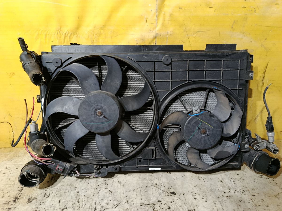 Радиатор ДВС 5K0121251G, 1K0145803T, 1K0820411R на Volkswagen Golf Vi 5K CAXA Фото 3