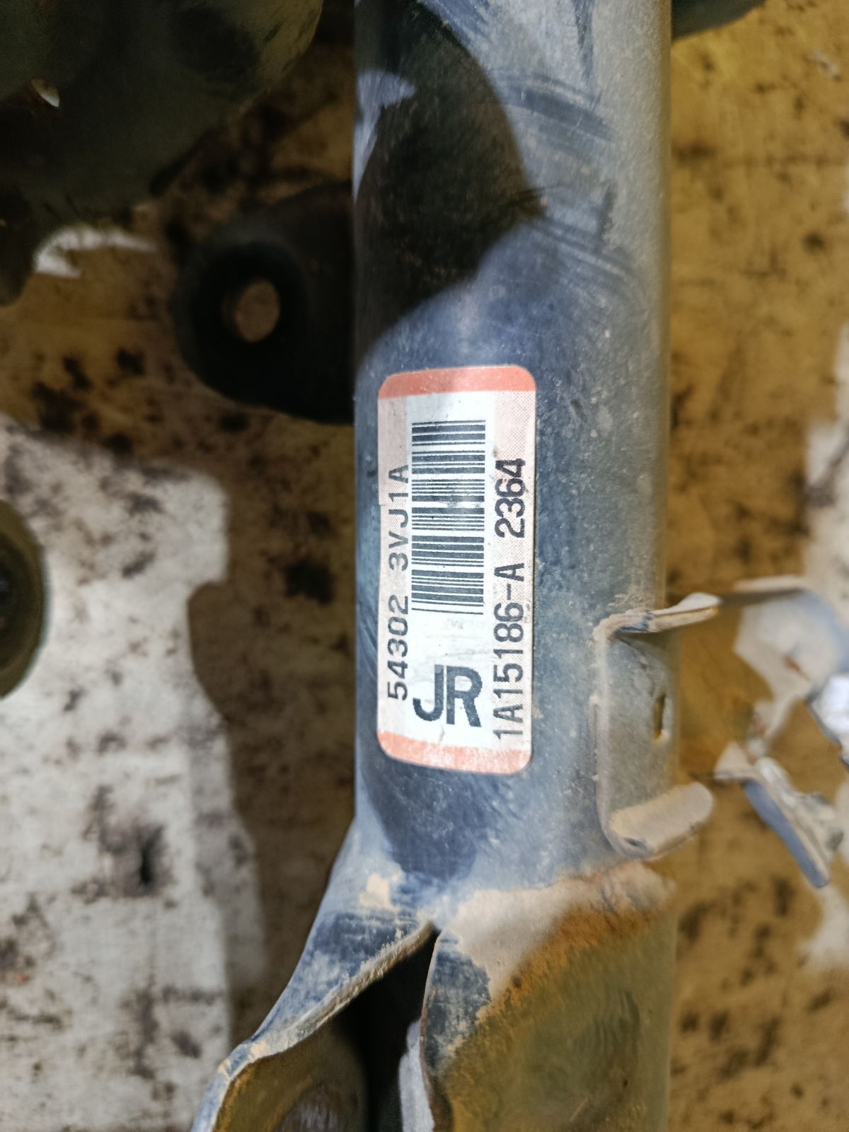 Стойка амортизатора на Nissan Note E12 HR12DDR Фото 2