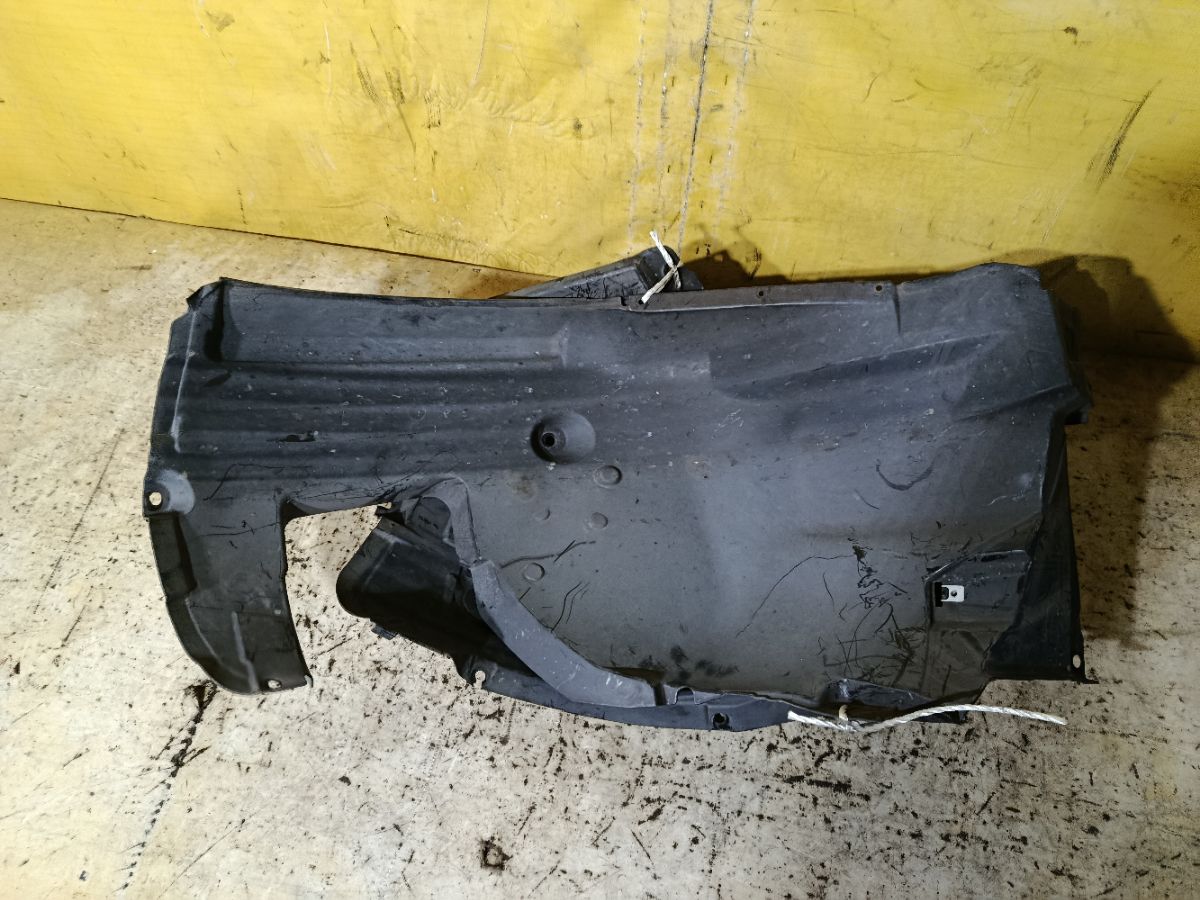 Подкрылок 51717059377 на Bmw 3-Series E90 Фото 2