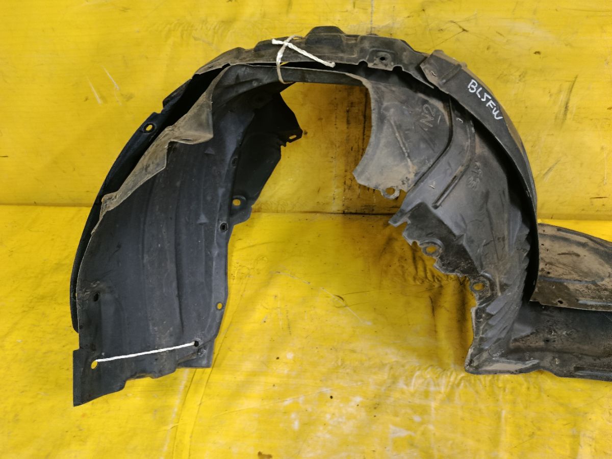 Подкрылок на Mazda Axela BL5FW ZY-VE Фото 4