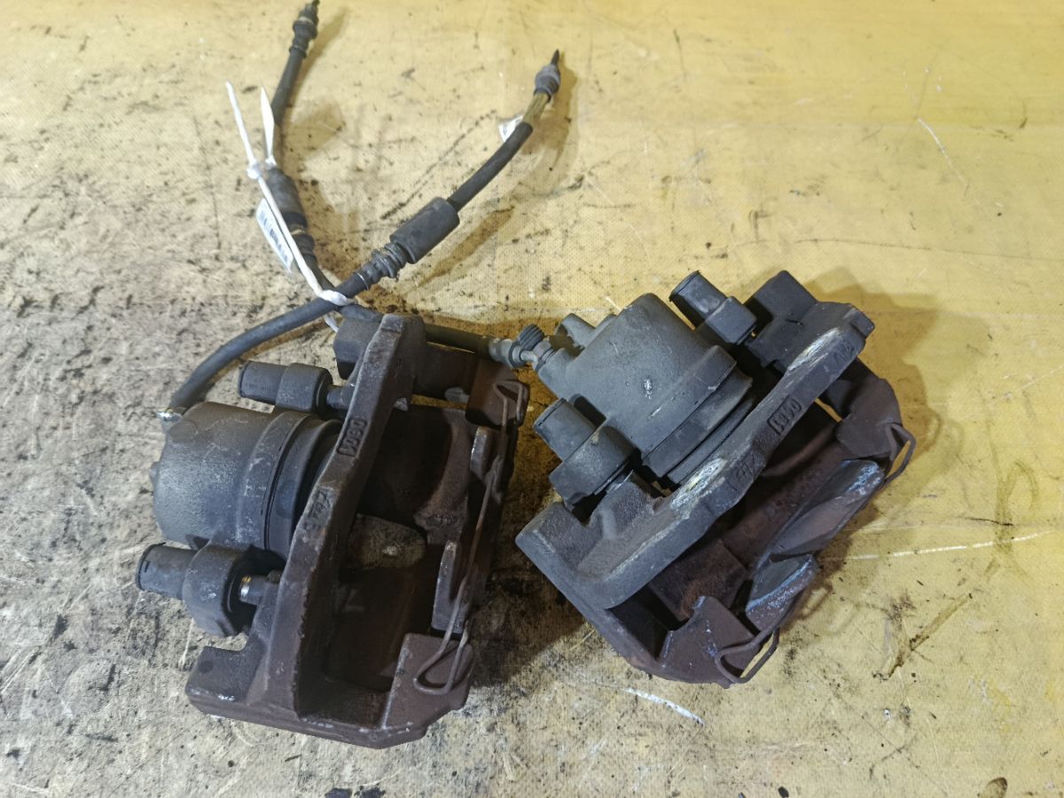 Суппорт на Mazda Axela BL5FW ZY-VE Фото 2