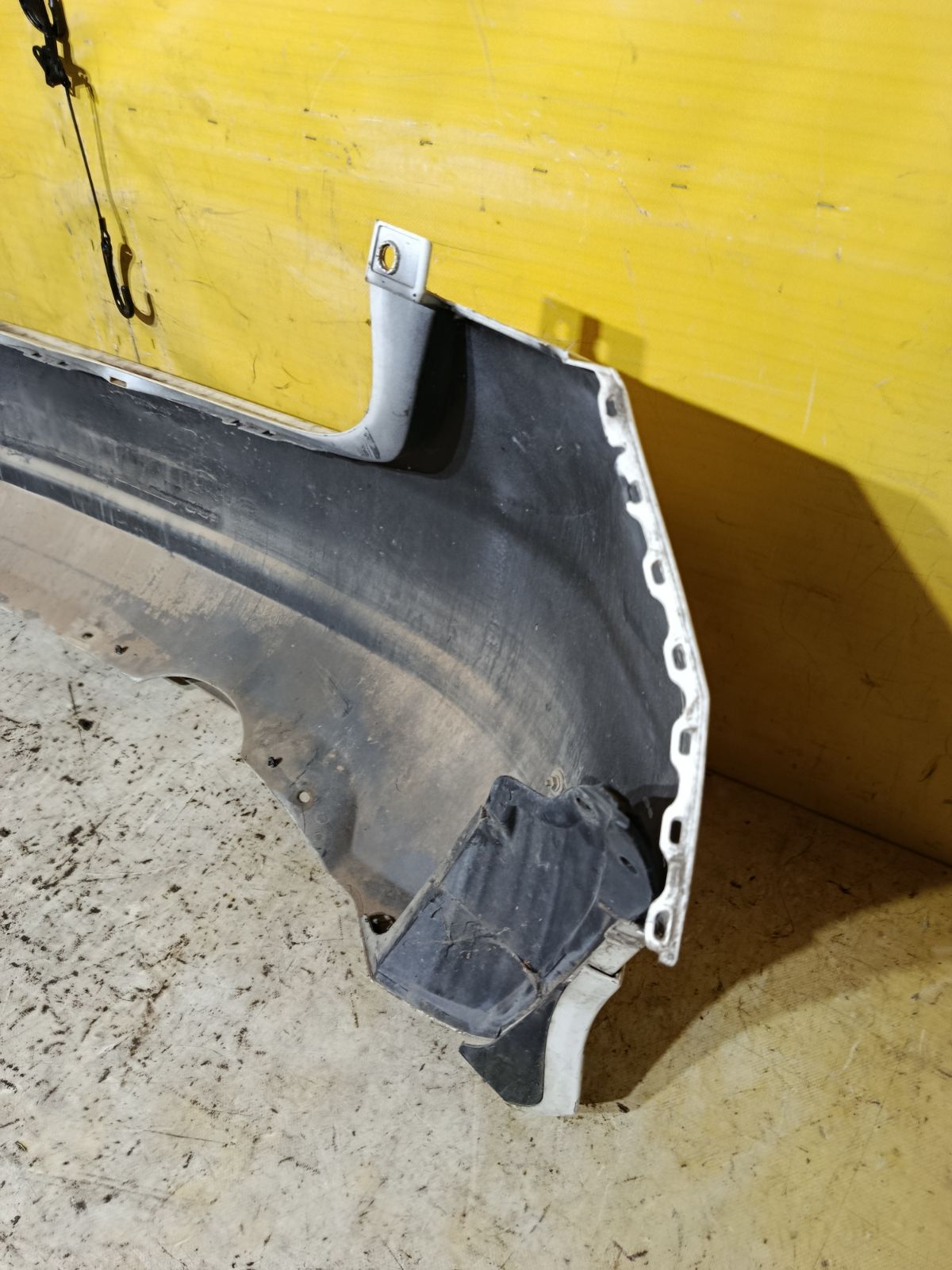 Бампер на Nissan Note E12 Фото 8