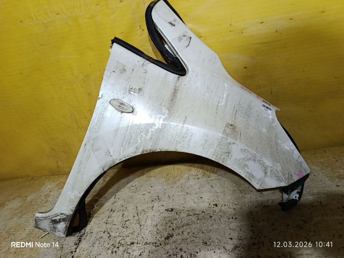 Крыло переднее на Nissan Note E12 Фото 3