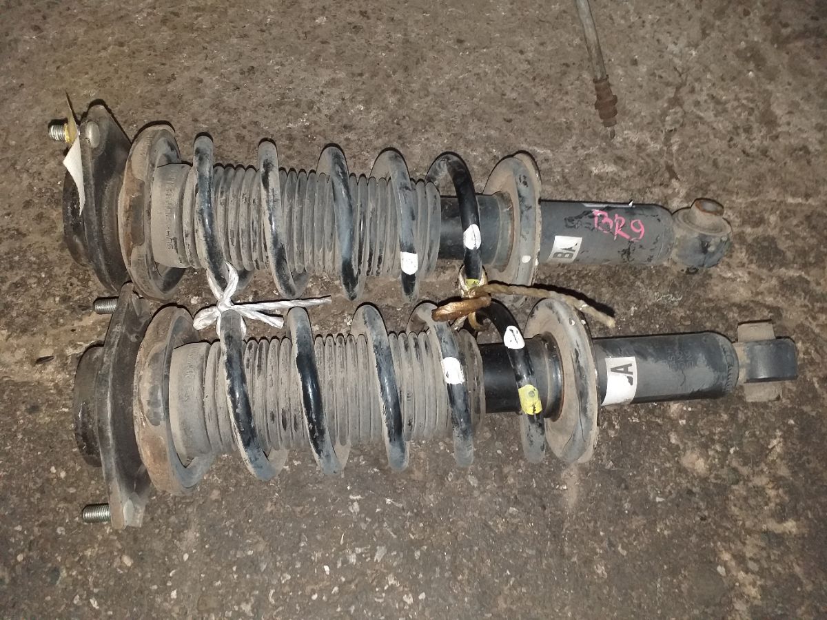Стойка амортизатора на Subaru Outback BR9 EJ25 Фото 7